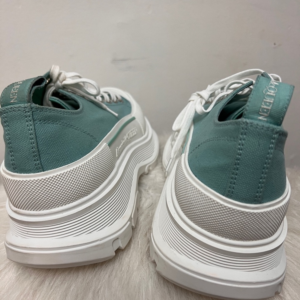 Alexander Mcqueen thread slick lace up sneaker - Picture 8 of 14